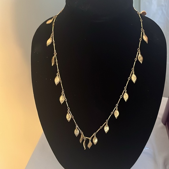 Vintage leaf necklace - Picture 1 of 6